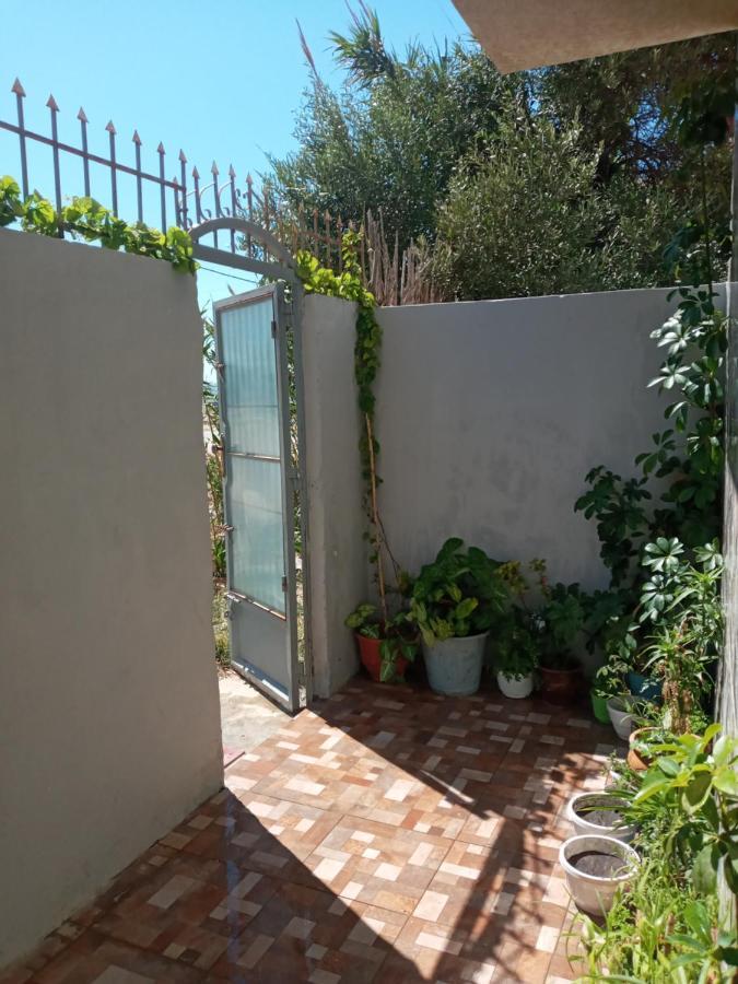 Pension Larbi Asilah Exteriör bild